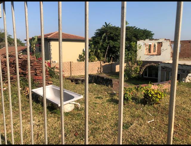 3,110M² VACANT LAND FOR SALE IN LA LUCIA RIDGE
